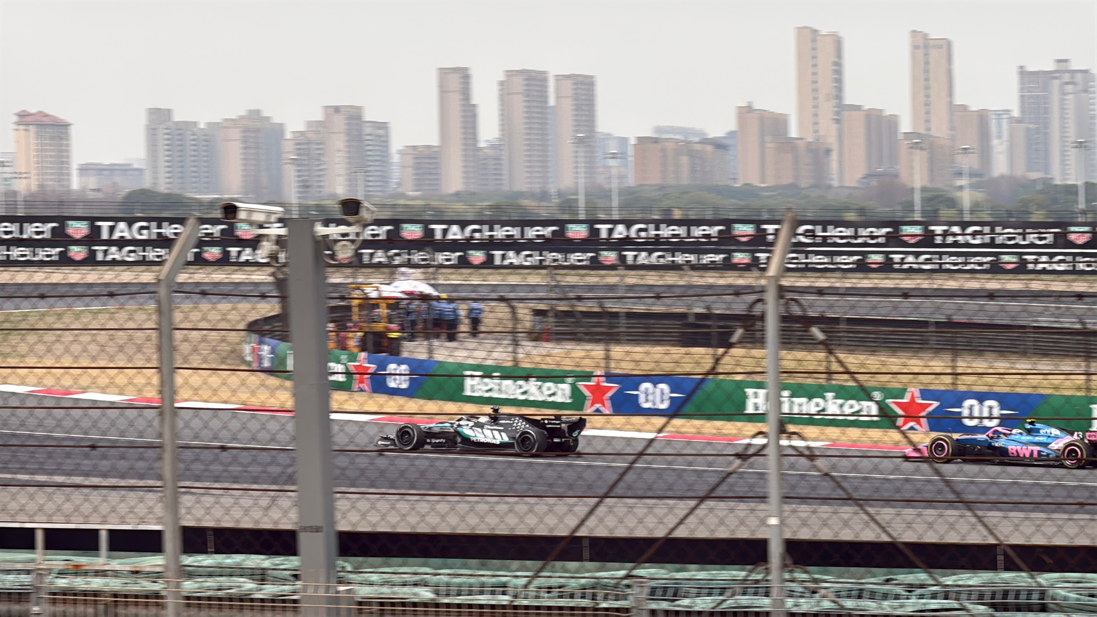 恭喜梅奔，套圈的P1和P2，也恭喜法拉利，不太稳定的第三，和永远的4 