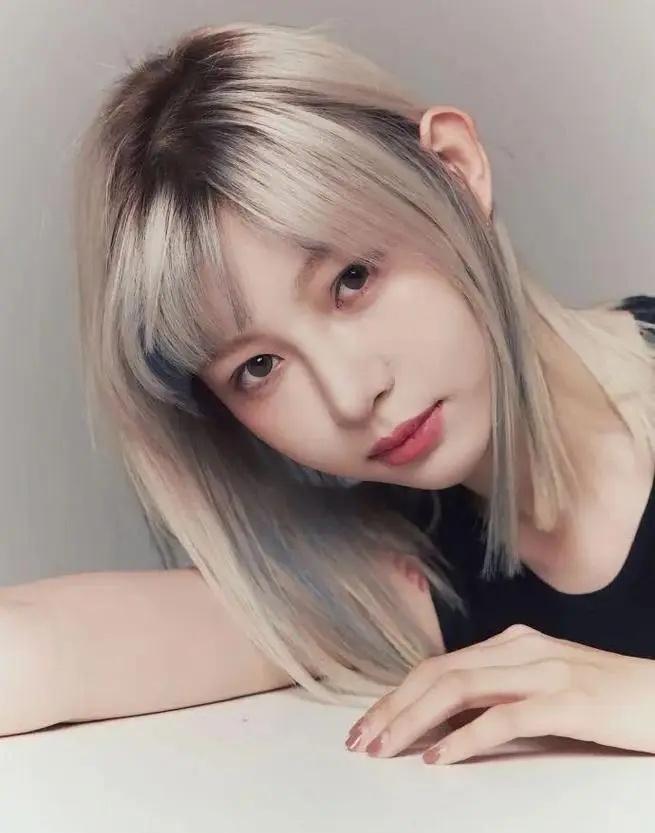 从开生蚝到代扫墓：跑腿服务解锁生活新方式
痞幼叫跑腿开生蚝的连环翻车事件，看似是