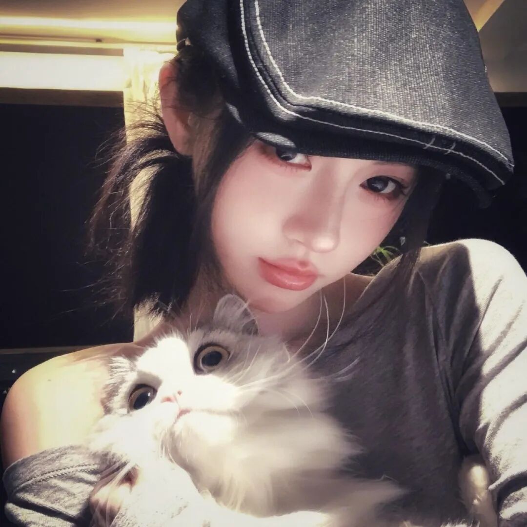 𝗪𝗲𝗖𝗵𝗮𝘁头像 ​​​‖女生头像‖氛围感‖优质女头‖小众高级 ​​