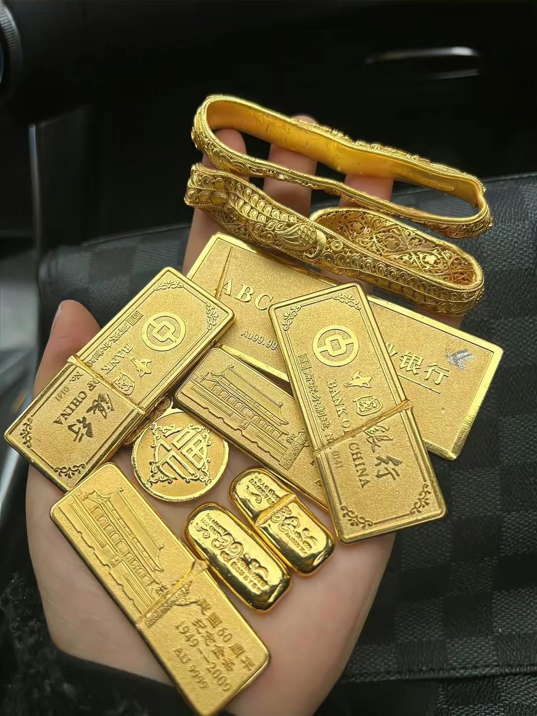 近期黄金价格一路走高，全民囤金的热情也持续攀升，而市场上却流传着这样一种引人焦虑