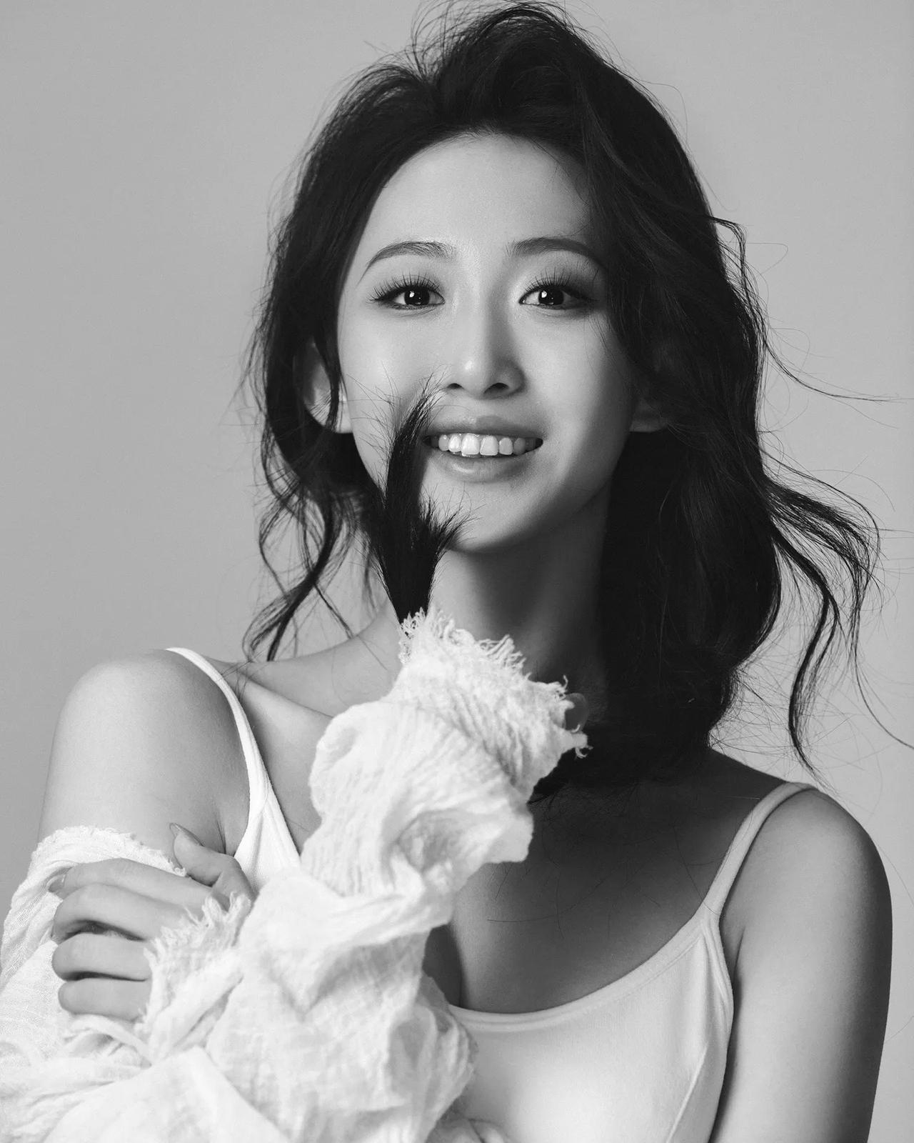 微微一笑很倾城