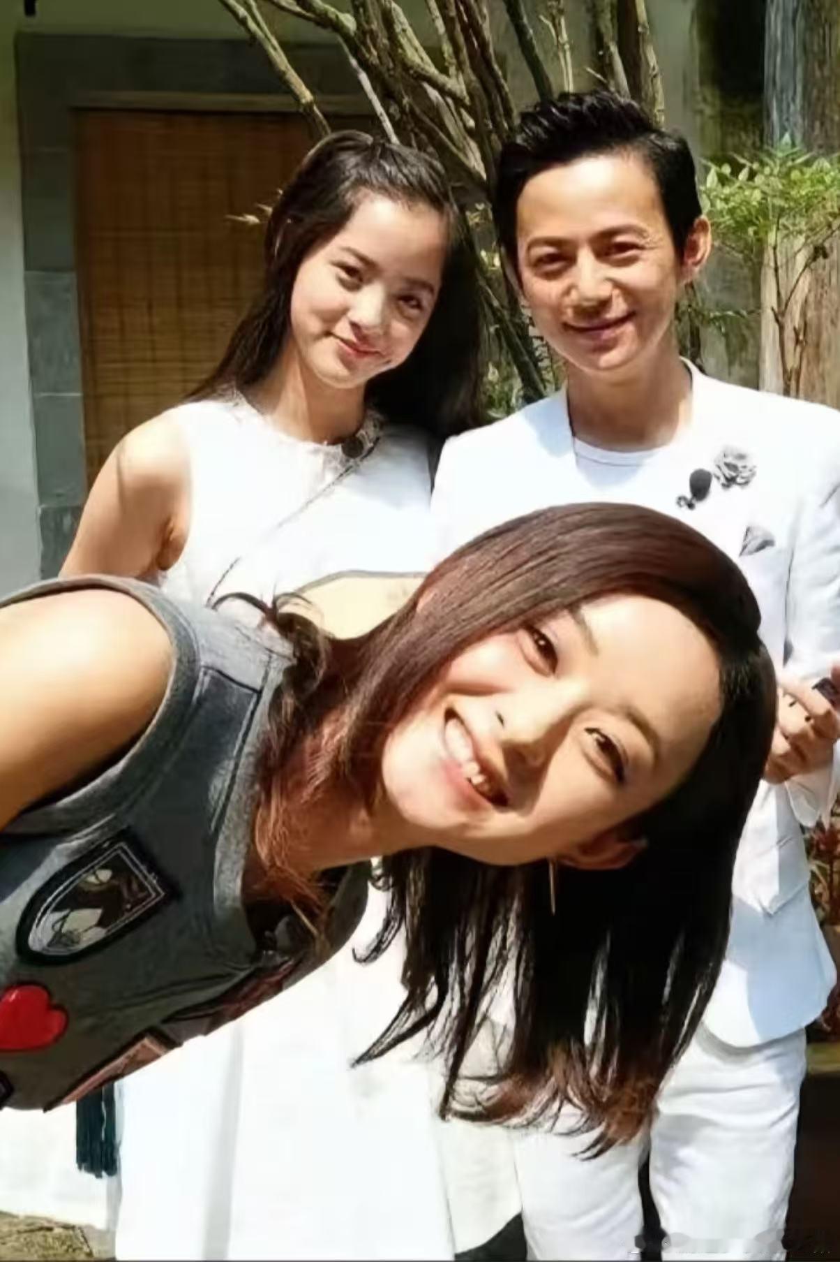 谁还记得内娱女性真人秀纯元？此纯元当然是我们偶像来了！ ​​​