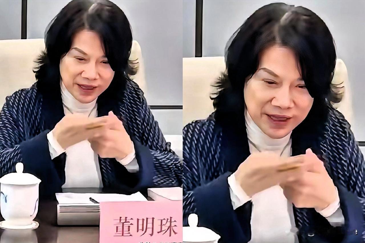 有些人后槽牙都要咬碎了，
美的签了，小米签了，海尔签了，
唯独格力硬刚到底，包装