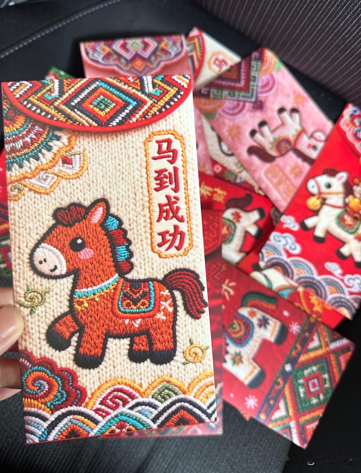 过年最治愈的事
莫过于回趟老家啊
平时在外面硬扛
像披了层铠甲
装得无坚不摧。