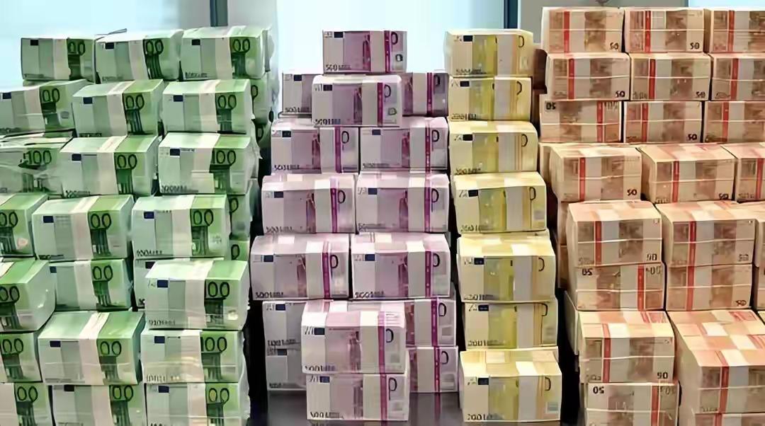 24:3！欧盟扛900亿贷款，英媒戳穿真相：压垮西方的从不是中俄
 
16小时熬