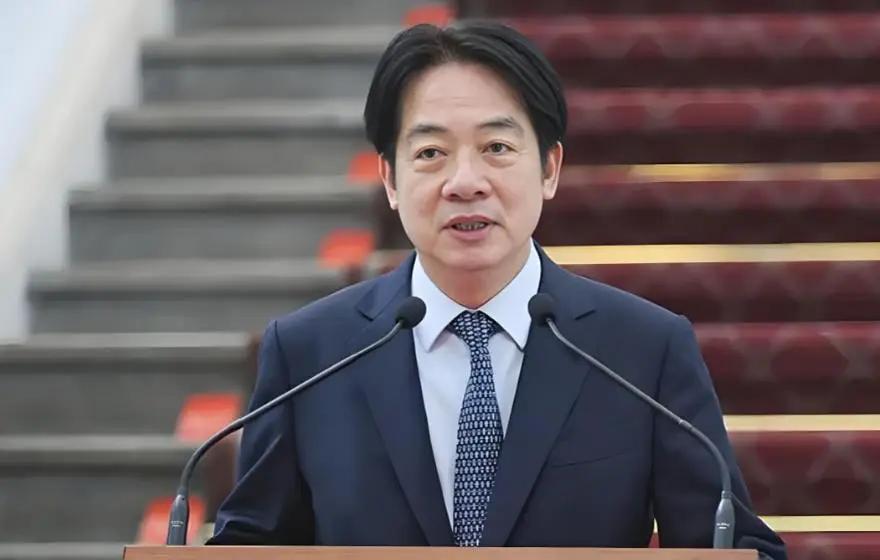 原形毕露！10.4 万亿新台币资产逃往新加坡，赖清德喊着 “抗中保台”，自己却提