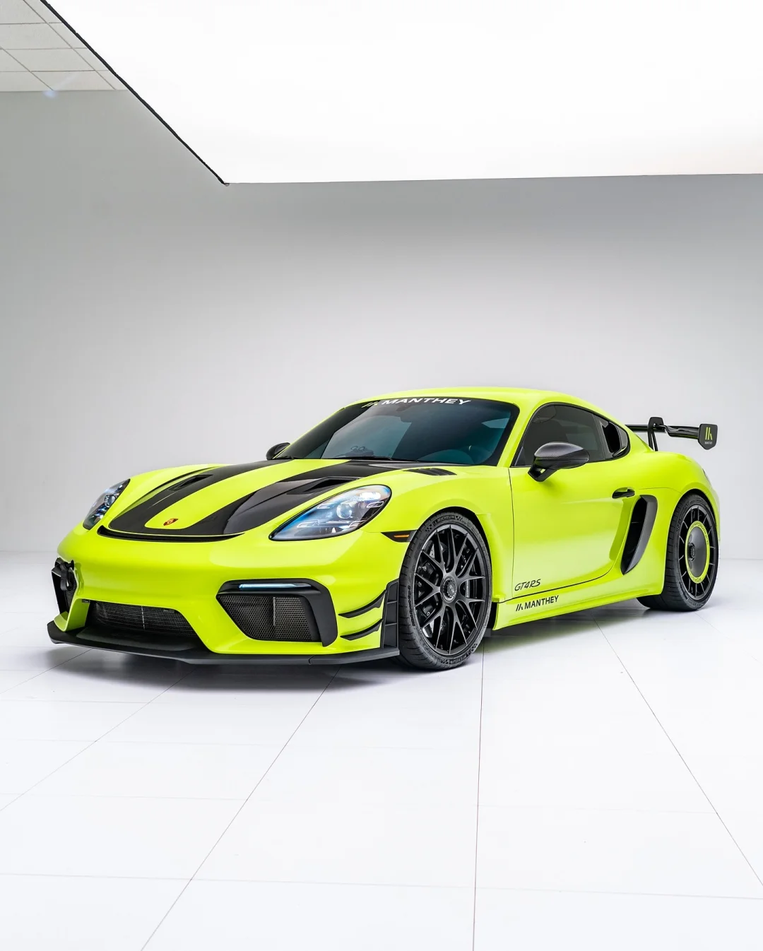 保时捷718 Cayman GT4 RS