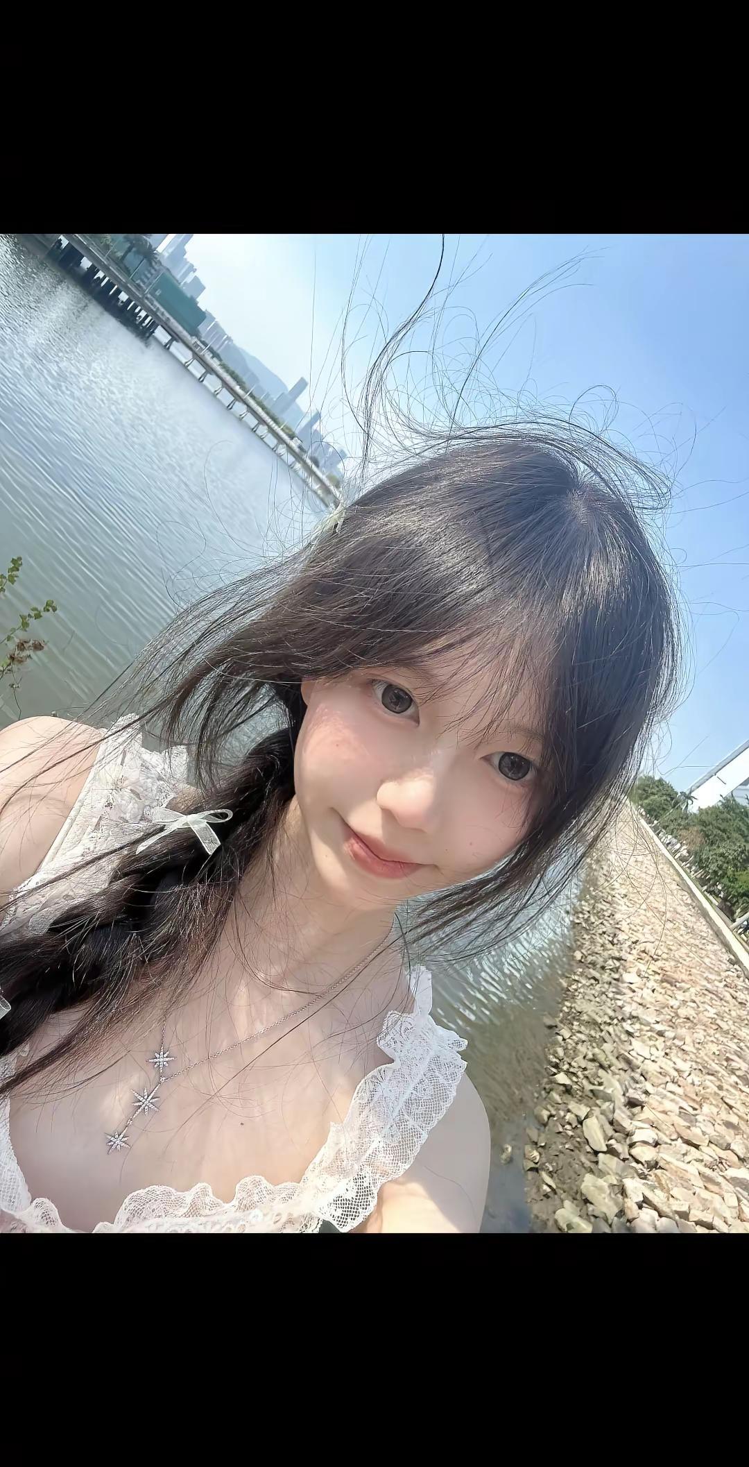 爱人的眼睛是第八大洋