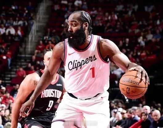 哈登已命中2973记三分，差一记超越雷阿伦升至历史三分榜第2今日NBA杯火箭对阵