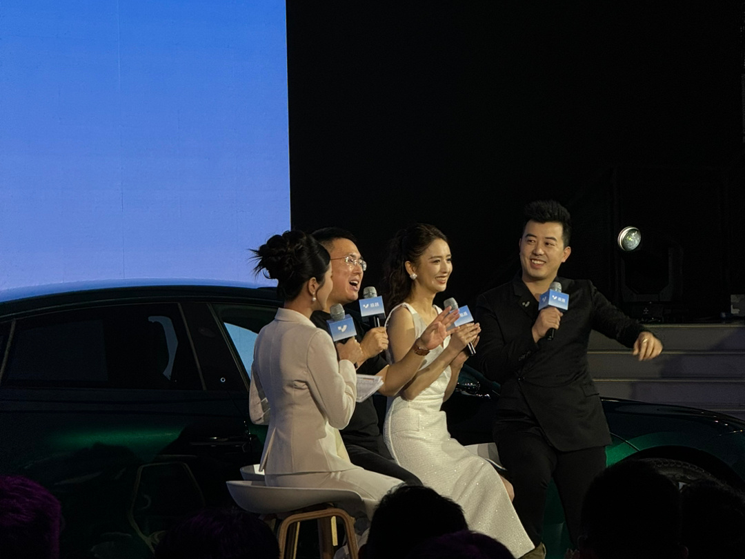今天来看极越07，车外观是真好看，属于当下原创度挺高的车型了；浩瀚平台打造，驾驶