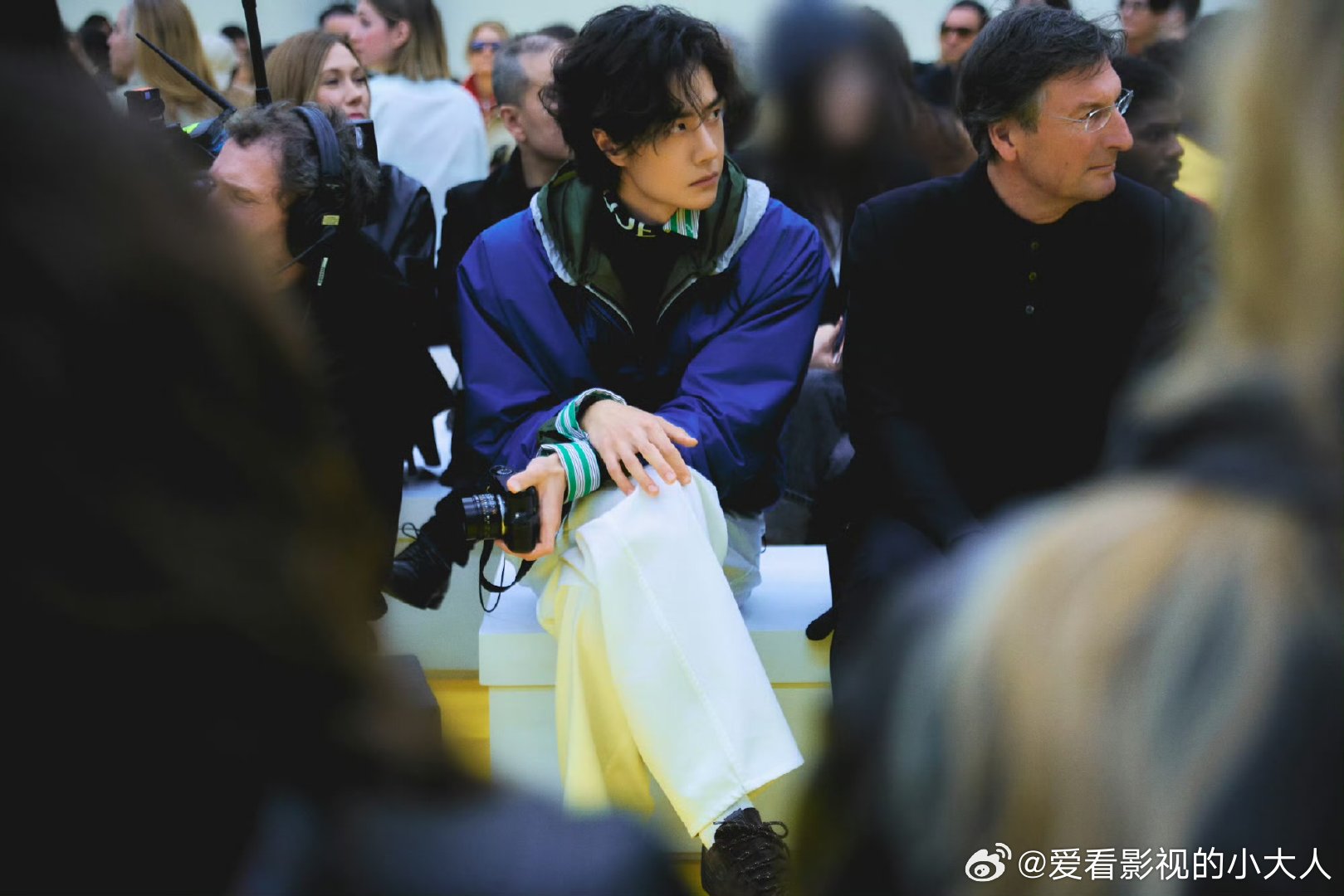 别人是看秀王一博是坐镇王一博实力帅到无解王一博 