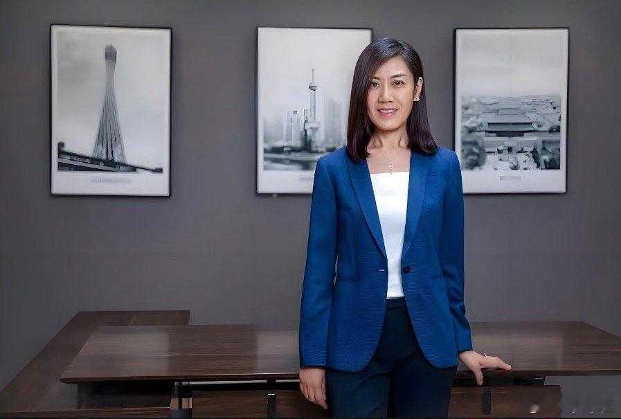 宝马大中华区企业事务副总裁孙玮，荣退。汽车人事变动在中国汽车公关界，孙玮拥有将近