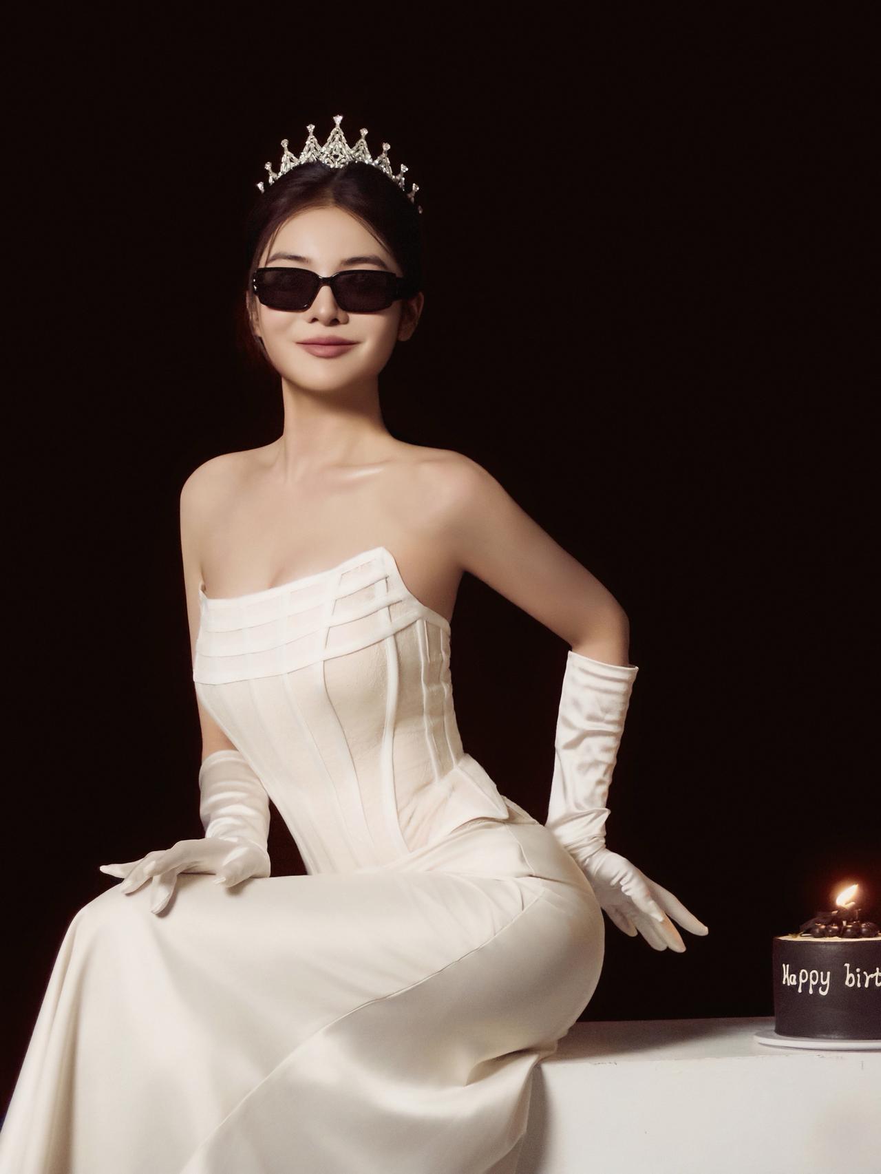 奥林巴斯xz1
古早氛围感拿捏了 深圳约拍摄影师 生日仪式感 ccd拍照