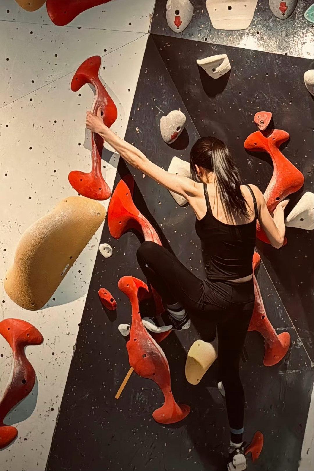 嘶 真有劲儿啊妮 