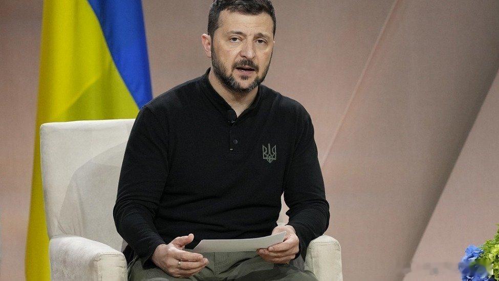 凤凰新闻【泽连斯基：乌克兰已妥协】据英媒《金融时报》报道，乌克兰总统泽连斯基表示