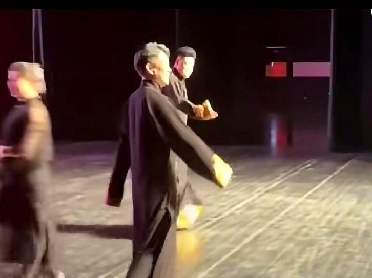 真别再说谁离了谁不行，事实就摆在眼前。

曹云金全国巡演，成都站、南京站多地演出
