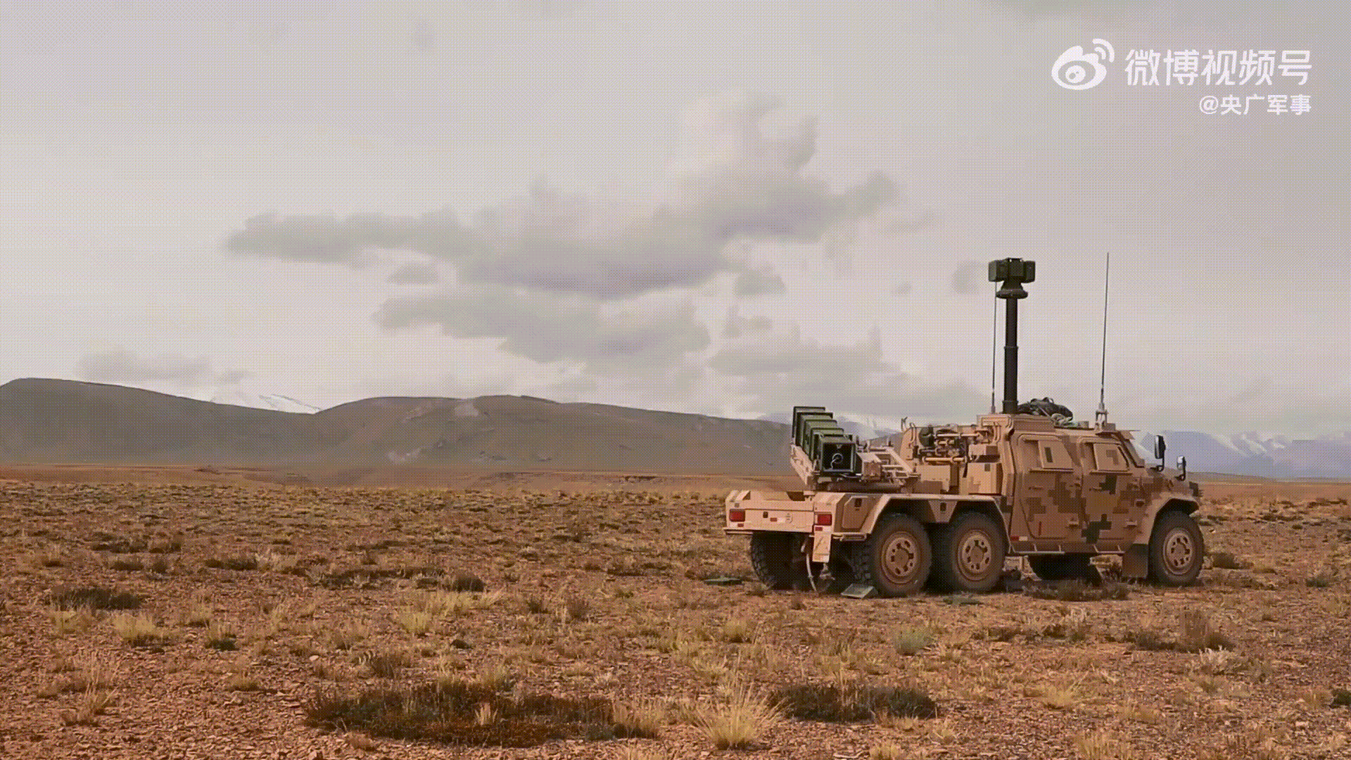 猛士底盘的高机动HJ10 