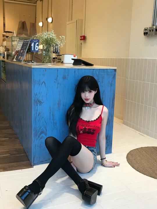 如果因我而感到幸福请上钩𐃆 ˒˒𑙕 . ᩙ . ꛒ