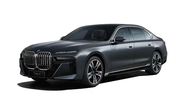7月16日消息，宝马中国BMW7系熠影臻藏版限量启售，全球限量700台，官方建议
