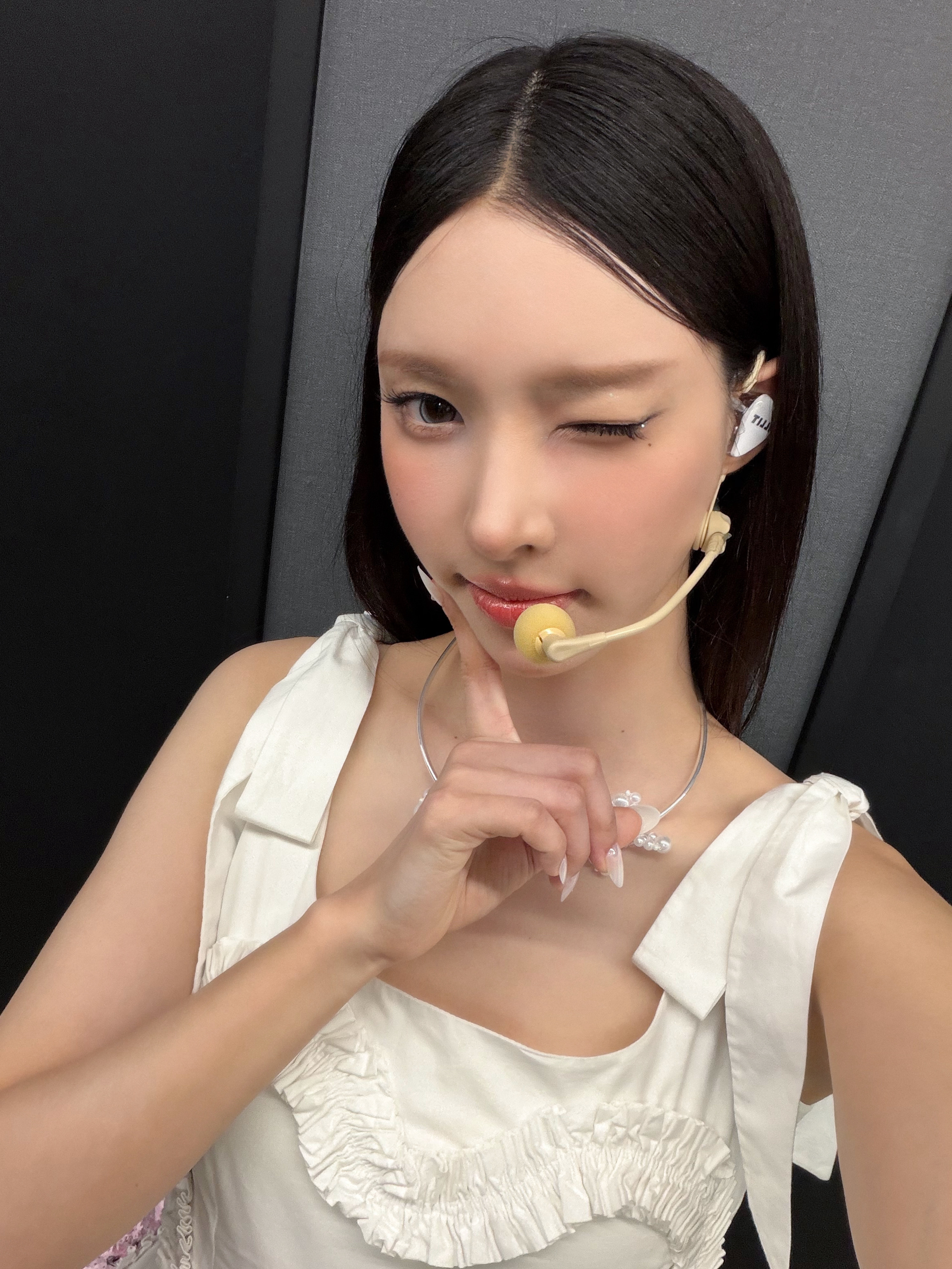 🐆💬: 今天公演前送上昨天的YUNAH!! 