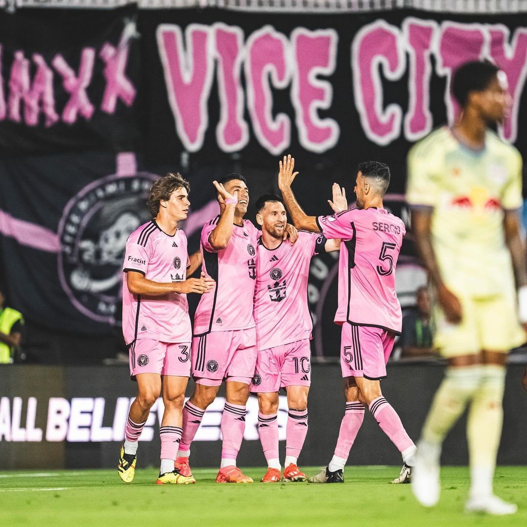 梅西发Ins庆祝胜利：又一场重要的主场胜利，让我们继续保持良好状态👍😃苏亚雷