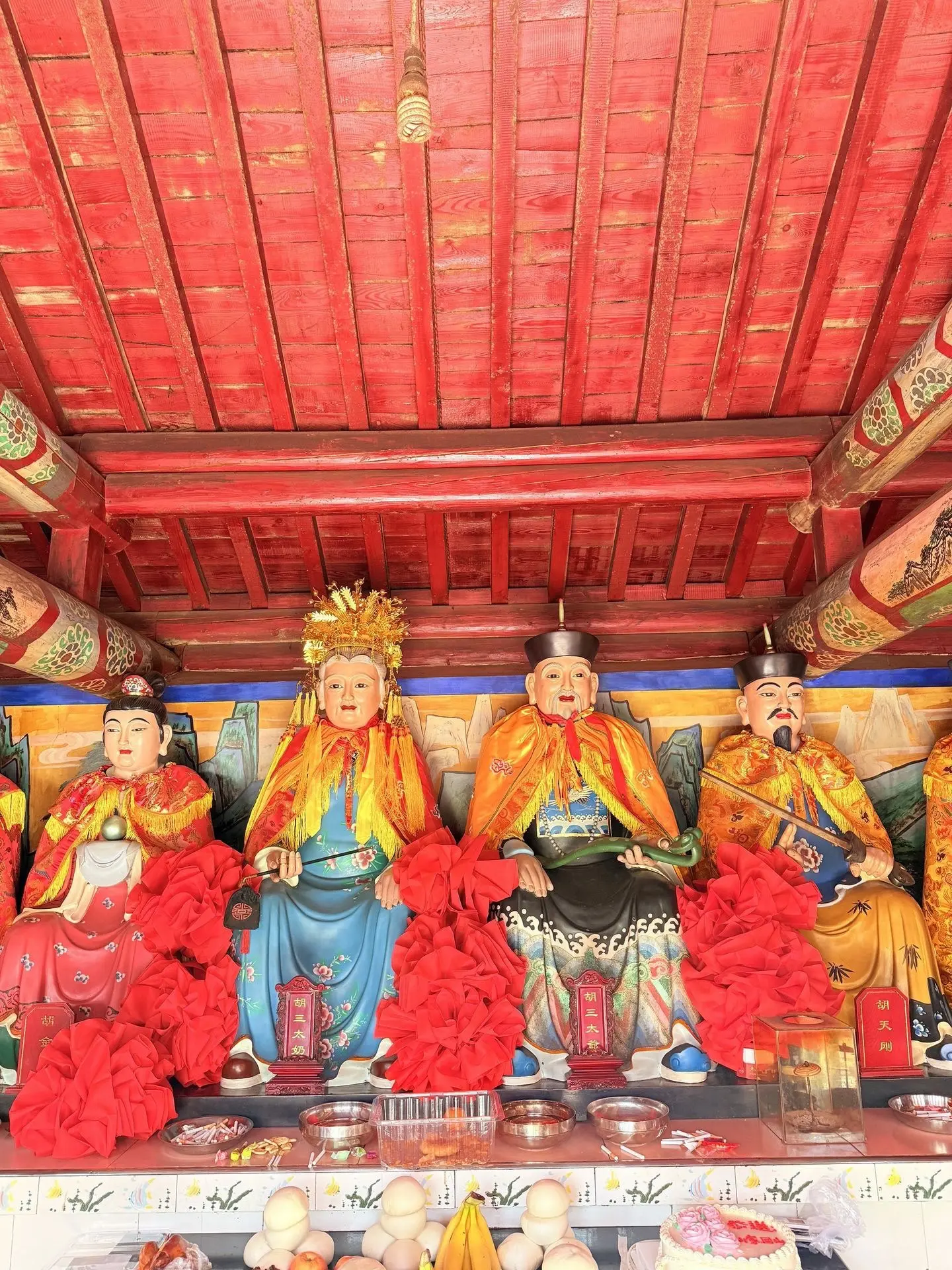 一路走来谈何容易，上了一课又一课，断我纯真，杀我幼稚，磨我心智，练我筋骨。