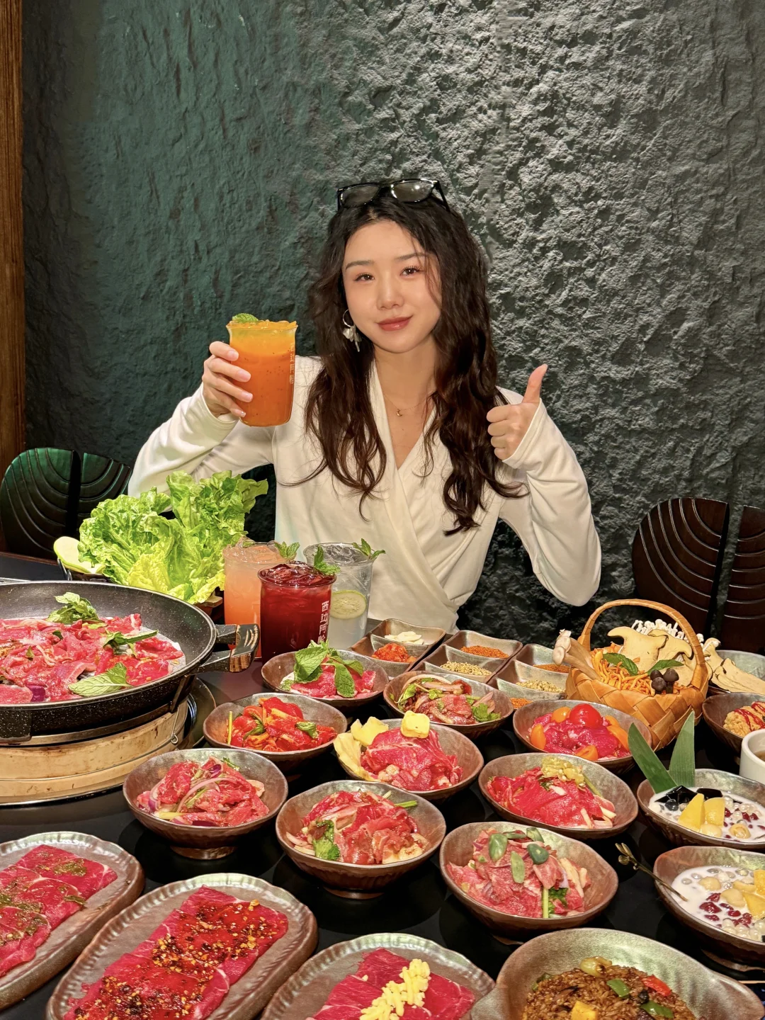 乌鲁木齐排队王自助烤肉！终于开到家门口了！