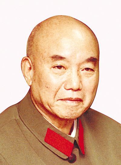 39年，萧克不顾反对处决一司令员，不料宋时轮、邓华相继弃他而去。

这件事在当时