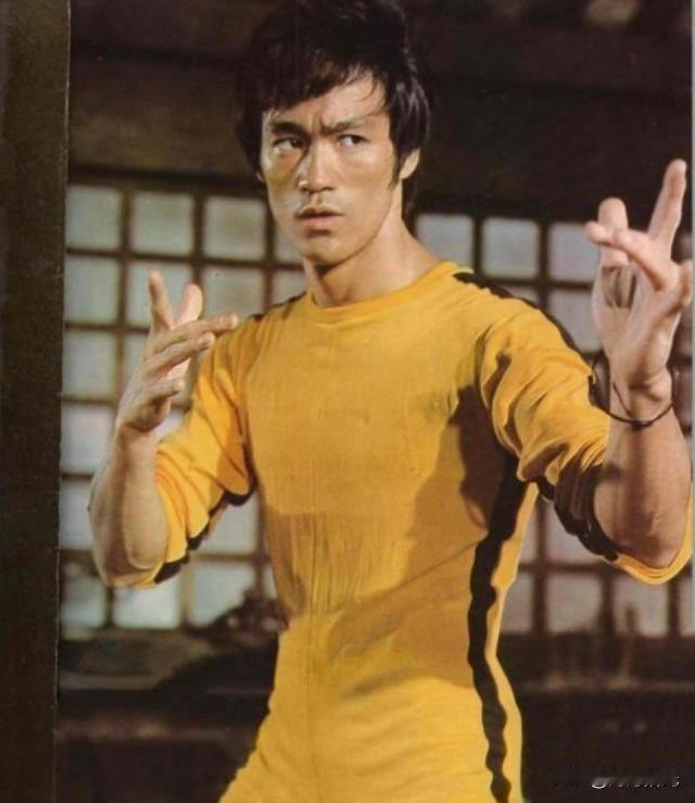 细数大家耳熟能详的武打明星，他们既有颜值又有演技，一身过硬武功，拍戏还格外敬业，