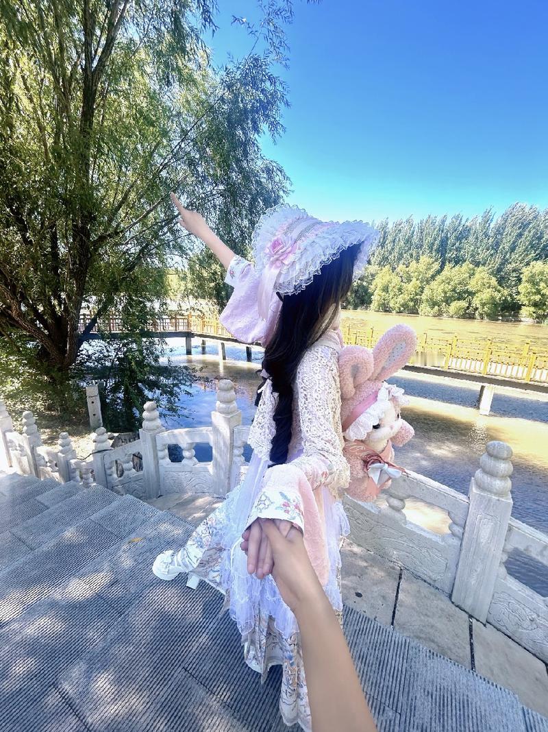 我那么用力，在你生命中，留下痕迹，对你来说，竞如此微小