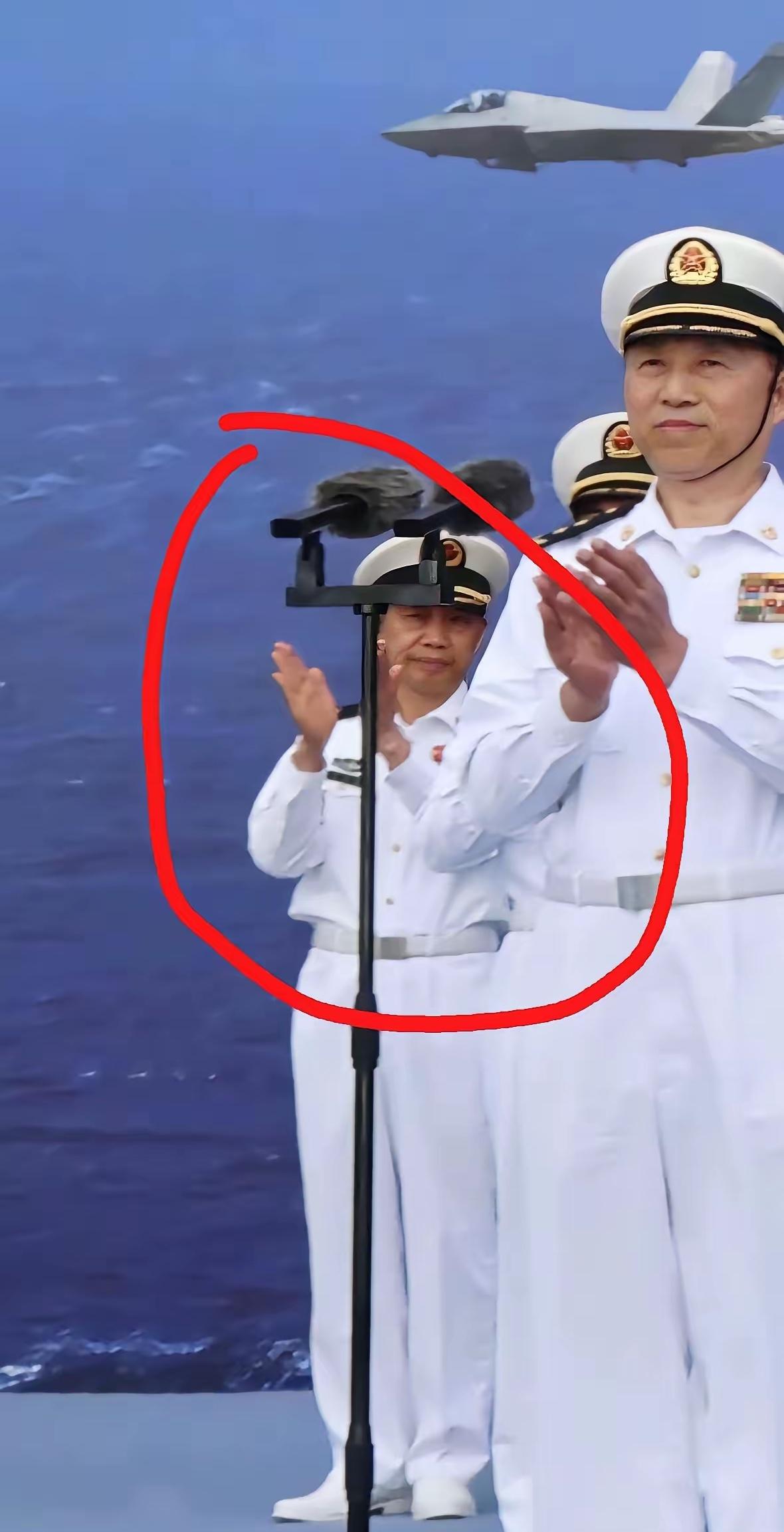 细心的网友发现，在福建舰入列仪式上，看到了马伟明院士。

这位为中国电磁弹射做出