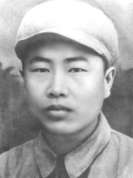历史人物 董存瑞（1929年10月15日～1948年5月25日） ，男，汉族河北