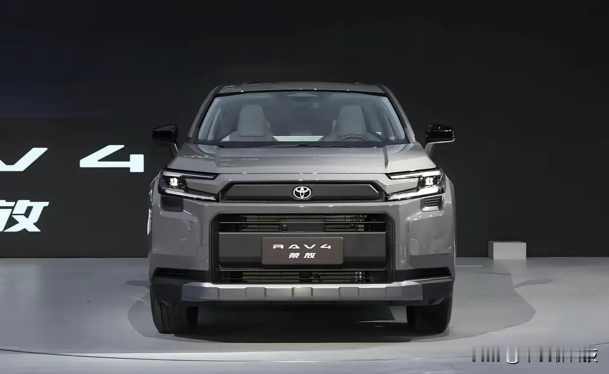 关注点别只在那15.18万！全新RAV4的数字座舱才是隐形升级。15.6英寸2.