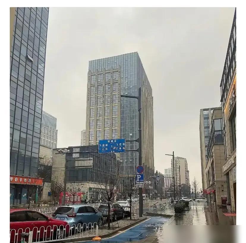 各位要留神了，这次不是闹着玩的。

最近看天气预报，这波寒潮可不是普通降温，得持