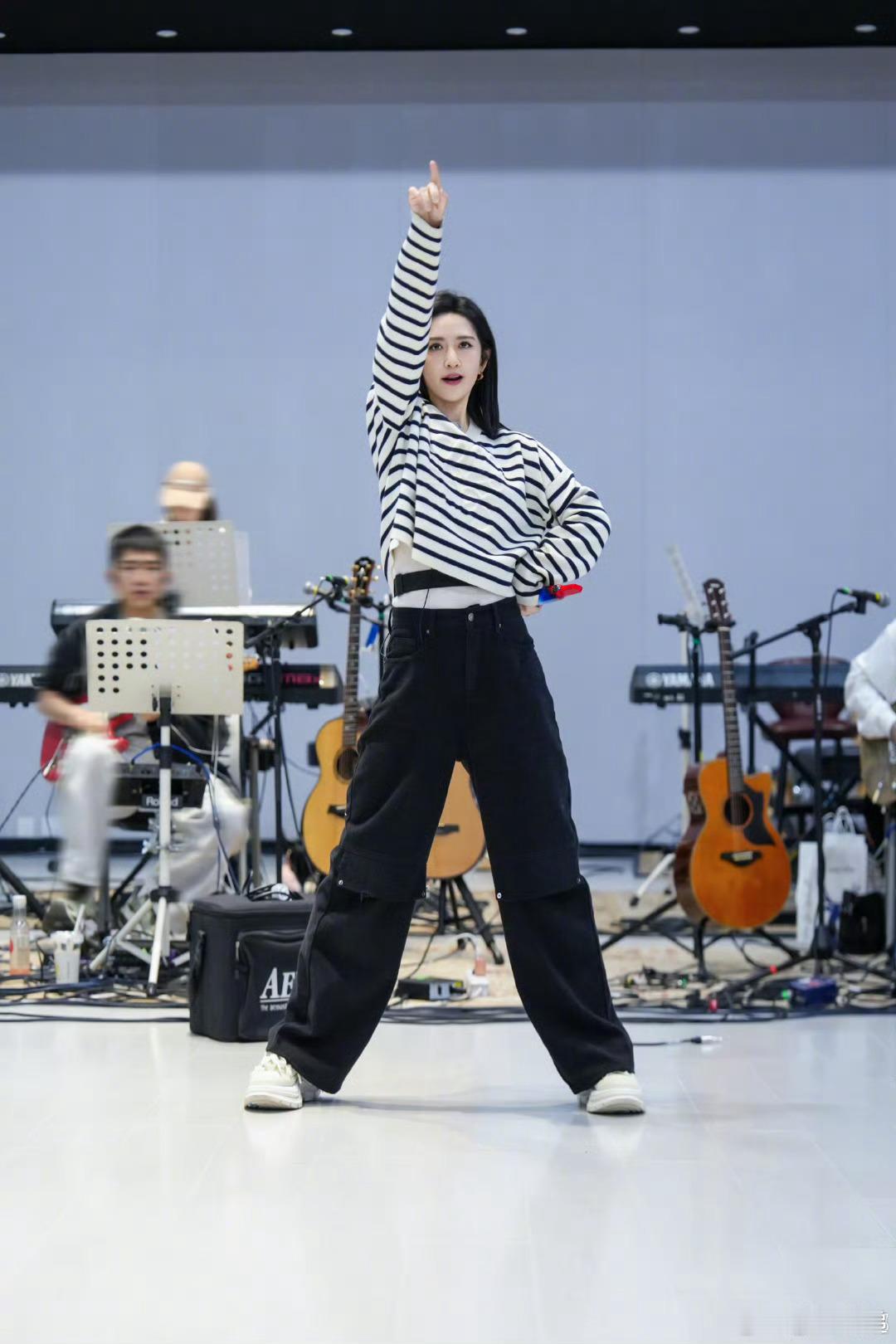 谢娜联排照谢娜演唱会排练照 谢娜演唱会排练照 