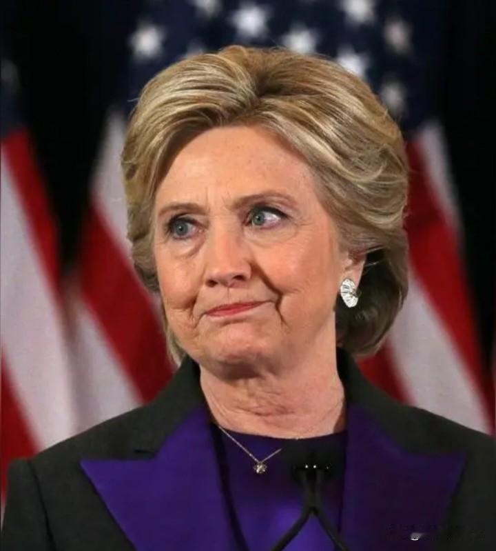 爱泼斯坦案直指前国务卿希拉里.克林顿，司法部获得重要证据，克林顿夫妇与性犯罪主犯