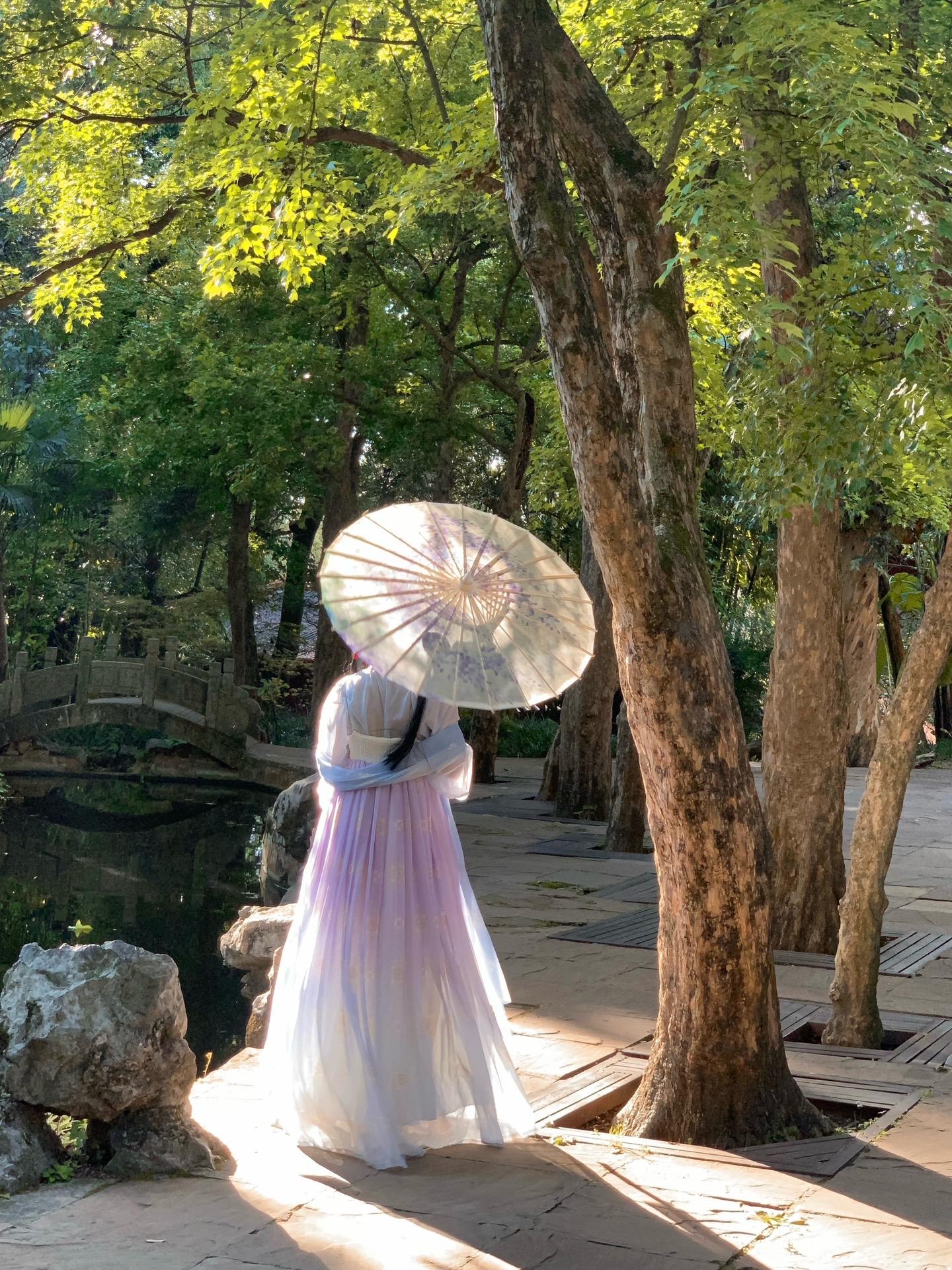 一种相思，两处闲愁