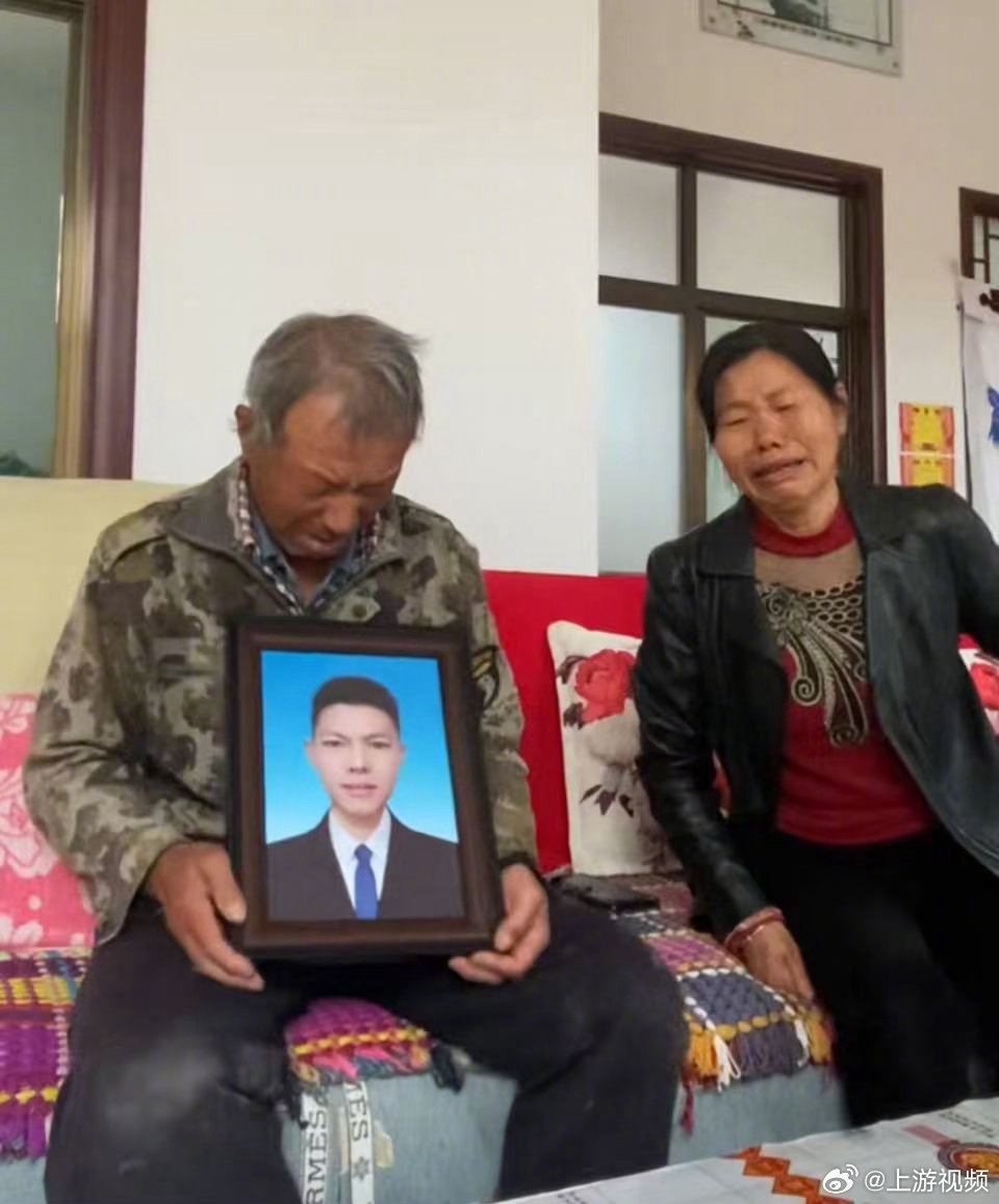 #男子被发小杀害前曾一起聚餐#【陕西渭南一男子被发小杀害案二次开庭：案发前还曾一