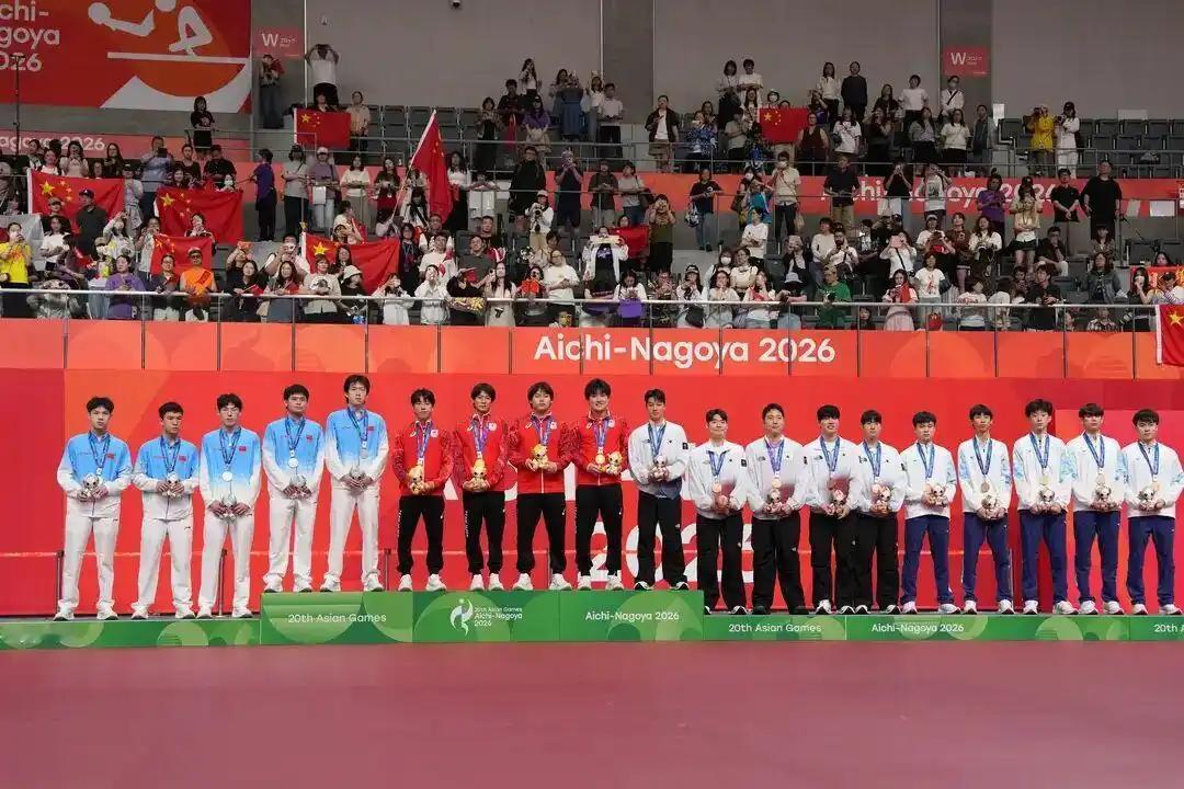 长达36年，国乒让日本吃顿饺子，没什么大不了！

亚运会男团决赛，国乒以大比分2