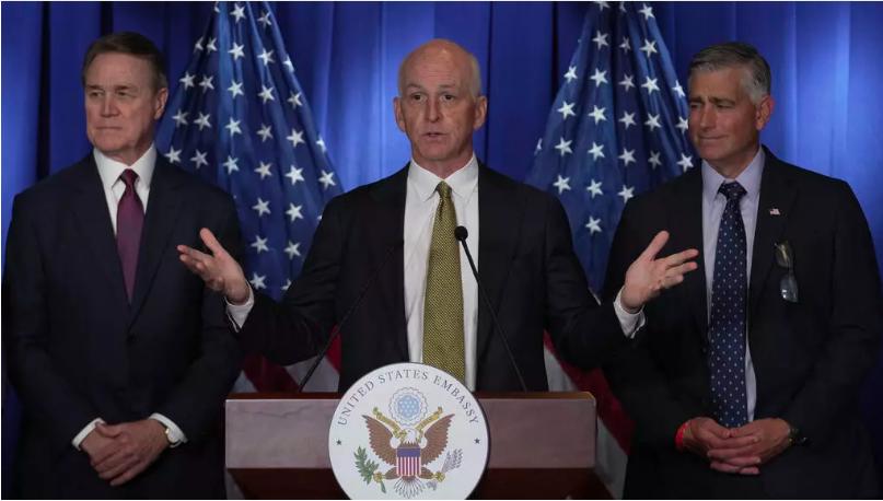 法媒：美大使预告将达成波音大订单

美国驻华大使庞德伟（David Perdue