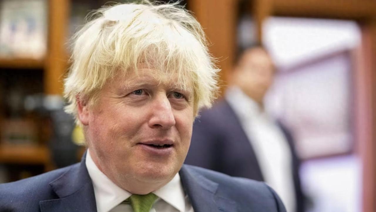 英国前首相约翰逊正在窜访台湾地区，约翰逊今天下午在台湾地区召开了记者会，记者会进