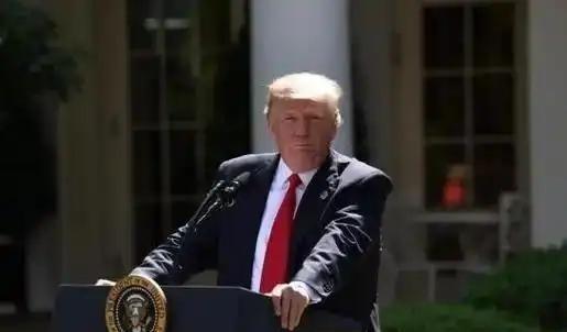 老天饶过谁：特朗普身体报警，全世界可以安稳了？

特朗普的健康问题源于长期习惯。