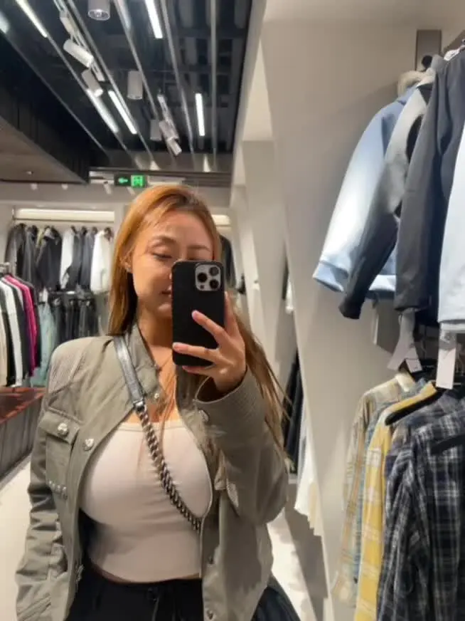 哪个女生没买过男装哇