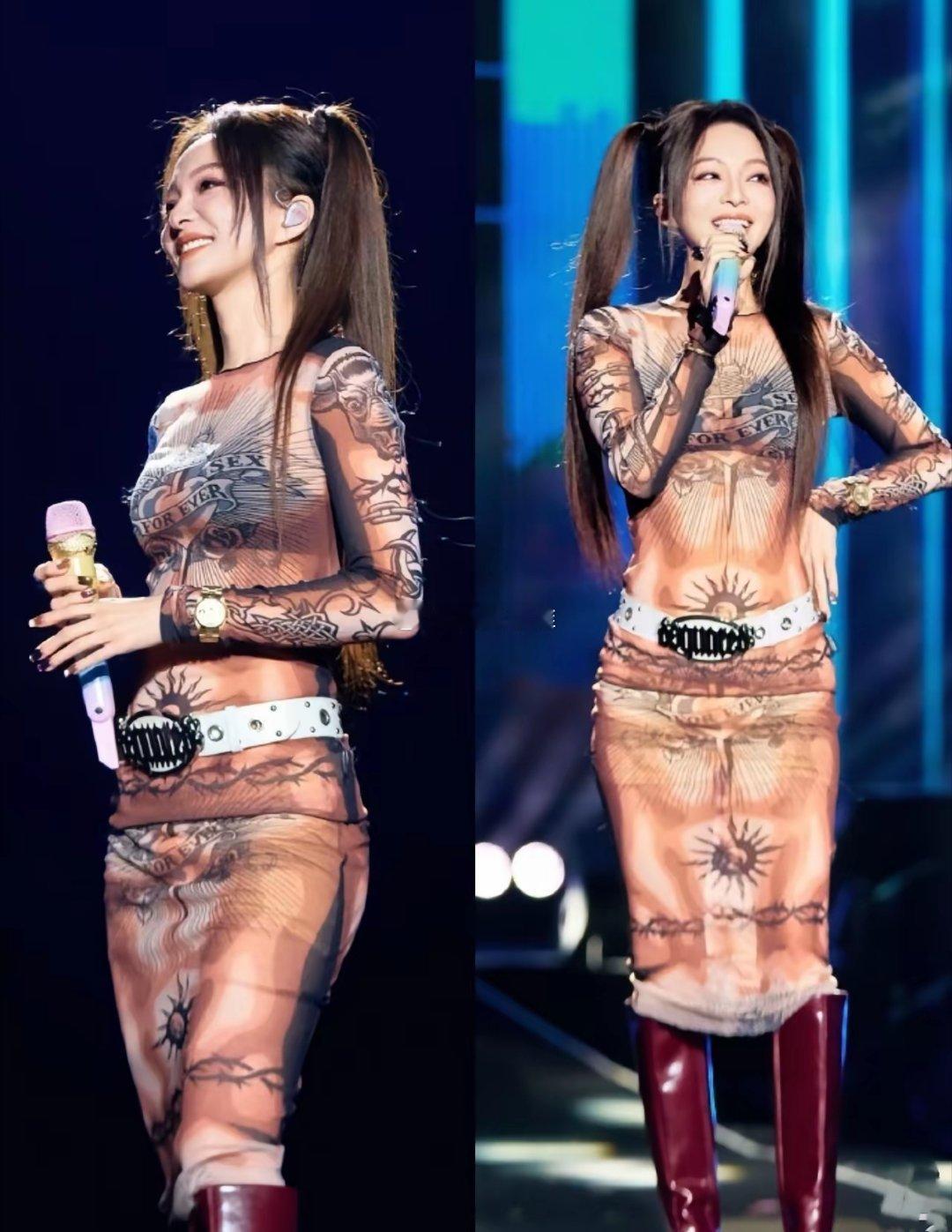张韶涵是换造型师了吗？最近演唱会的服装一次比一次雷人 