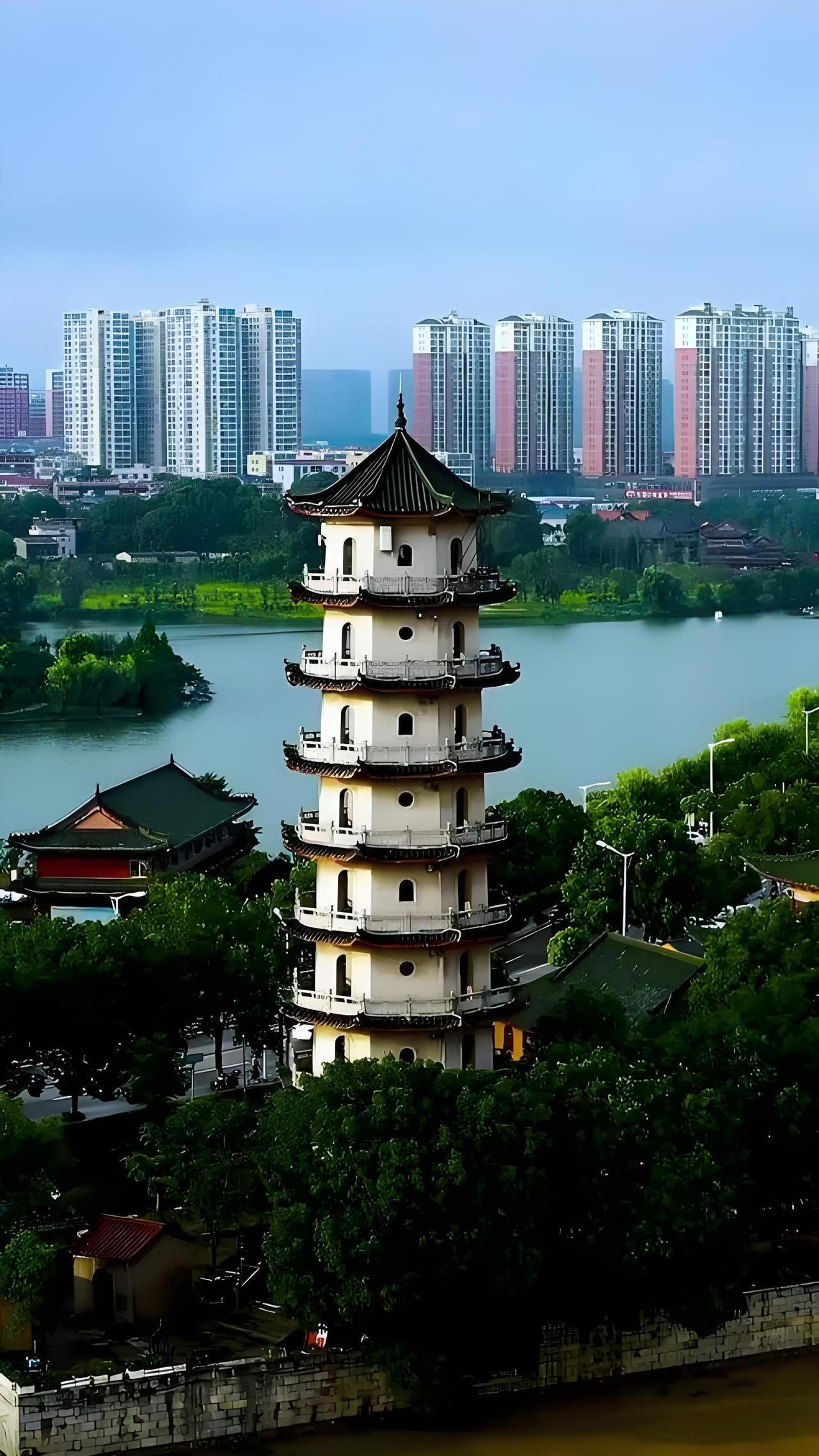 大冶真是个宝藏地方！它始建于宋乾德五年，因“大兴炉冶”得名，历史底蕴深厚。就说王