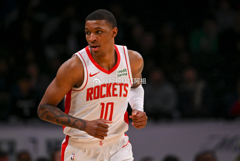 NBA常规赛，火箭119-113击败公牛，止住三连败。本场比赛小史密斯13投6中