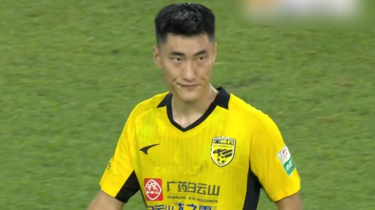 中甲一夜积分榜更新！
南通支云5-1大胜，广州豹1-1爆冷！
陕西联合2-2扳平