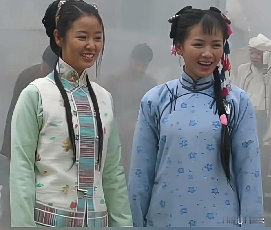 天呐，这才发现林心如看着刘涛好看多了！这张照片是林心如与刘涛在电视剧《大理公主》