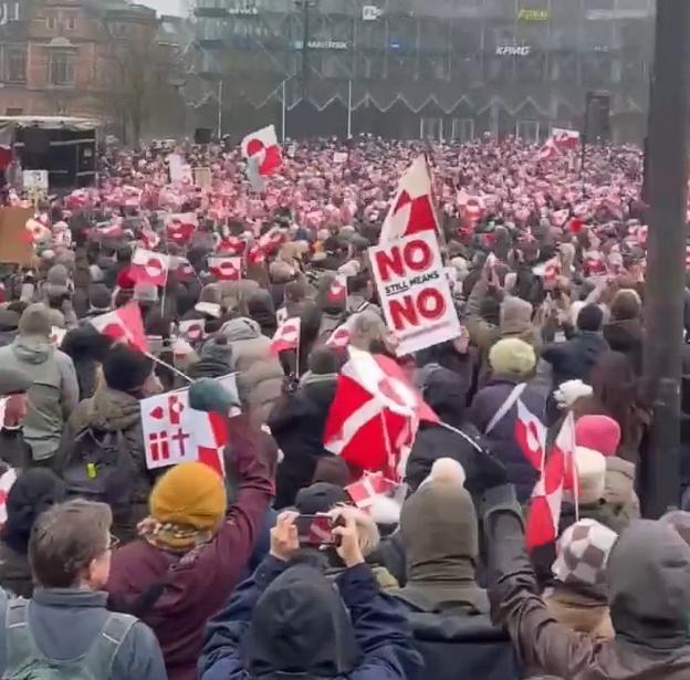 丹麦多地爆发大规模游行抗议
据美国有线电视新闻网报道，当地时间17日，丹麦首都哥