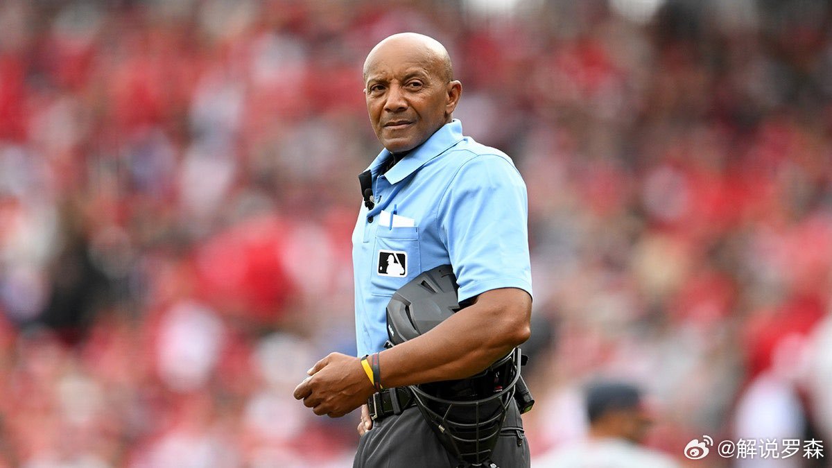 大联盟最差的裁判C.B. Bucknor 今天闹了一个大笑话。光芒传球失误，他判